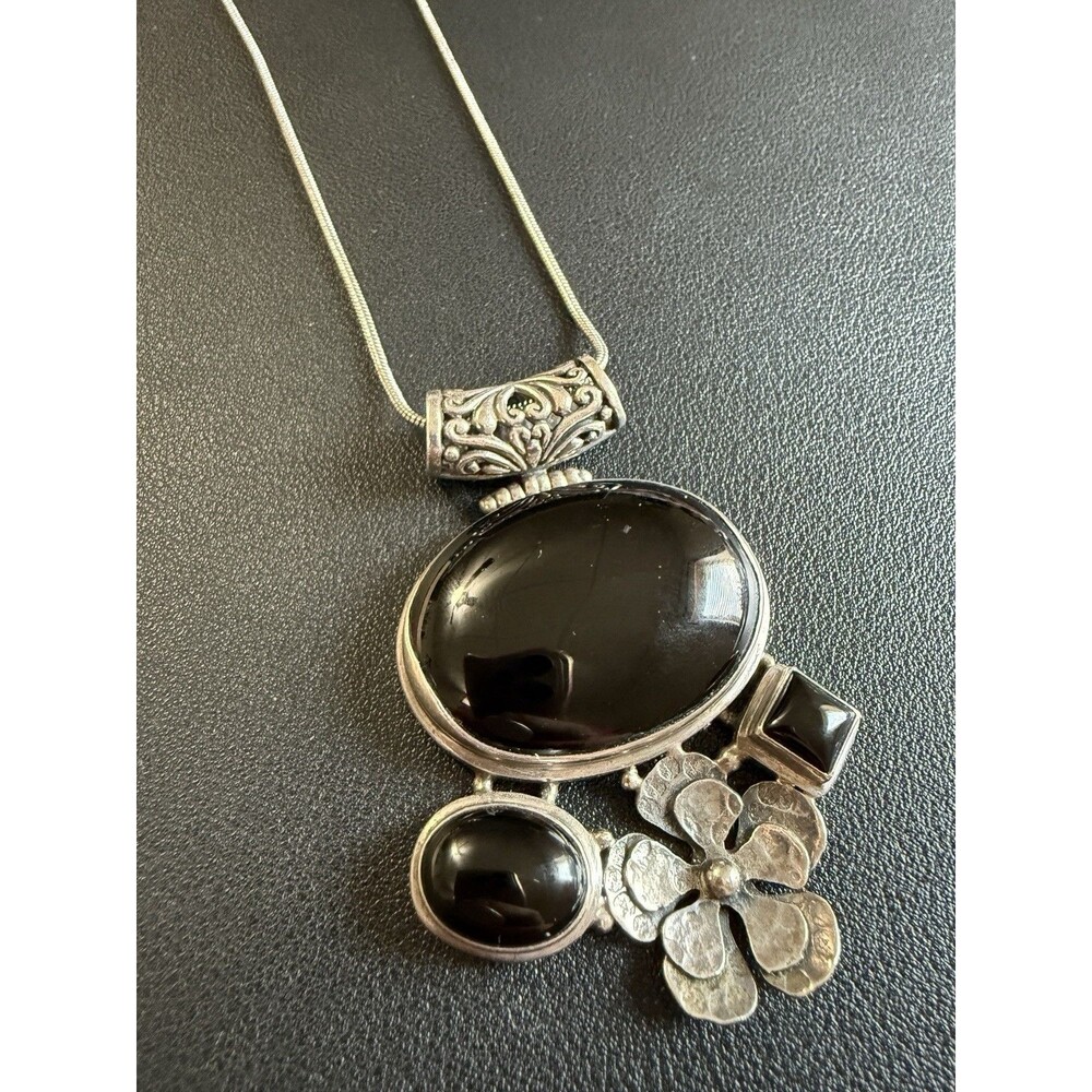 Artisan Sterling Silver Black Onyx Pendant Necklace Floral Design Vintage Boho
